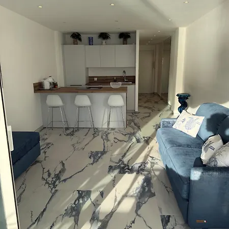 Luxury & Sea View, T2 Waterfront, Wifi, Air Conditioning Appartement *