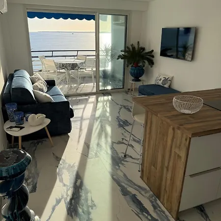 Luxury & Sea View, T2 Waterfront, Wifi, Air Conditioning *