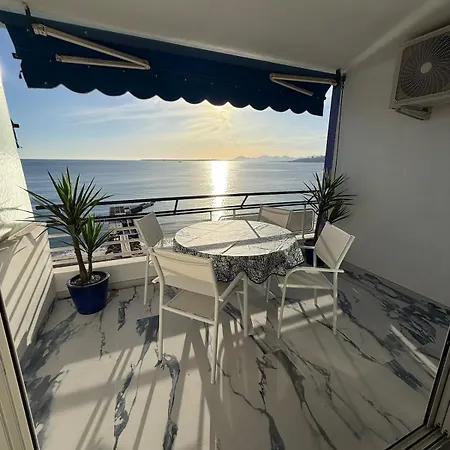 Appartement Luxury & Sea View, T2 Waterfront, Wifi, Air Conditioning