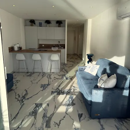 Luxury & Sea View, T2 Waterfront, Wifi, Air Conditioning *